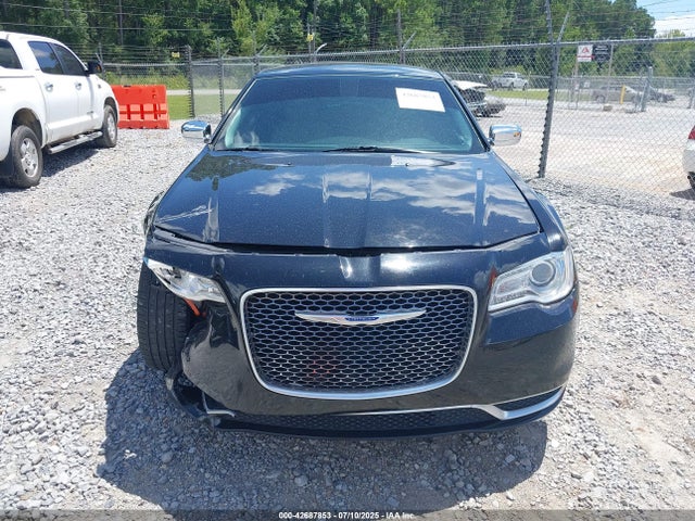2C3CCAAGXJH320840 Chrysler 300