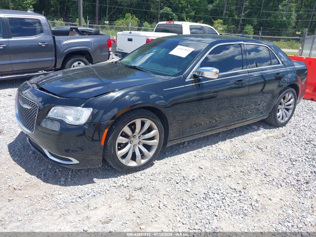 2C3CCAAGXJH320840 Chrysler 300