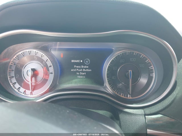 2C3CCAAGXJH320840 Chrysler 300