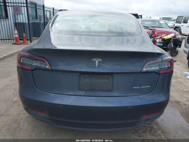 5YJ3E1EB7LF663182 Tesla 2020