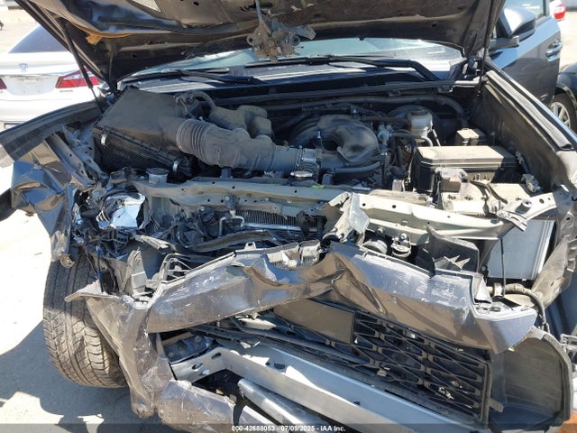 2022 TOYOTA 4RUNNER JTEEU5JR1N5260031 Photo 9