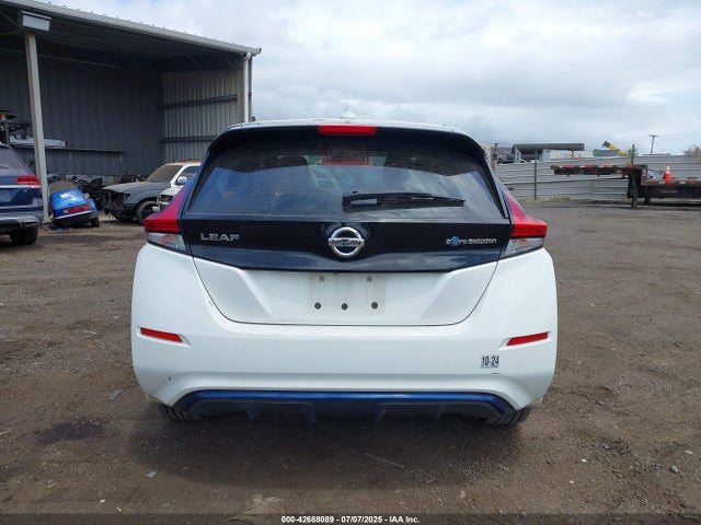 1N4AZ1CP8JC304644 Nissan LEAF S