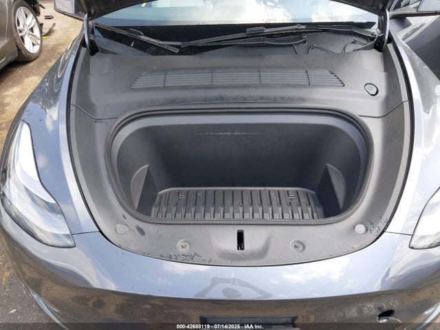 2023 TESLA MODEL Y 7SAYGDEF5PF890934 Photo 9