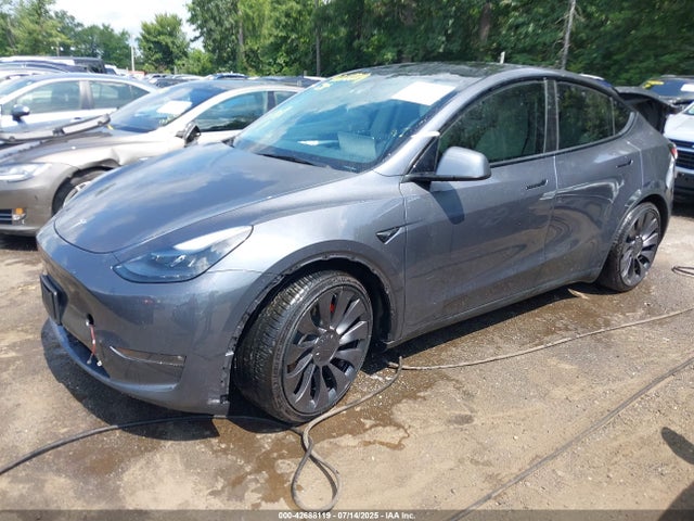 2023 TESLA MODEL Y 7SAYGDEF5PF890934 Photo 1