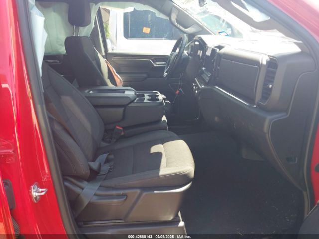 2025 CHEVROLET SILVERADO 1500 1GCUKDED0SZ131975 Photo 4