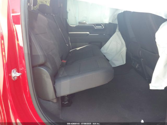 2025 CHEVROLET SILVERADO 1500 1GCUKDED0SZ131975 Photo 7