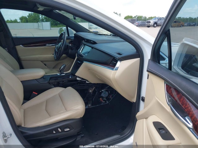 2017 CADILLAC XT5 1GYKNBRS0HZ194069 Photo 4