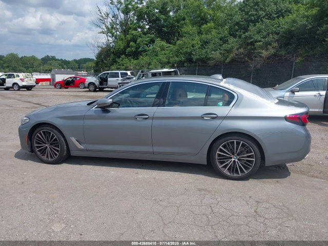 WBA13BJ01PCM54043 BMW 530I