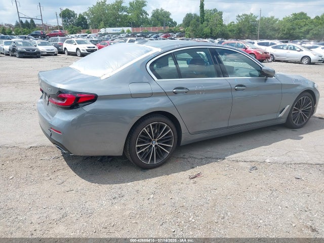 WBA13BJ01PCM54043 BMW 530I