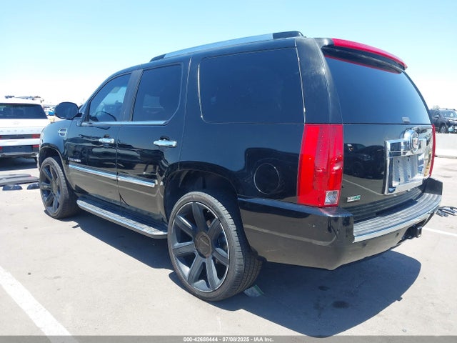 2009 CADILLAC ESCALADE 1GYFK132X9R234303 Photo 2