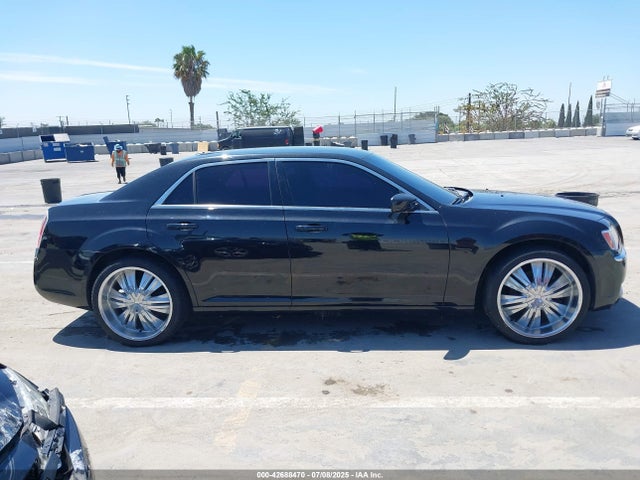 Chrysler 300 2014 2C3CCARG2EH203814 Image 24