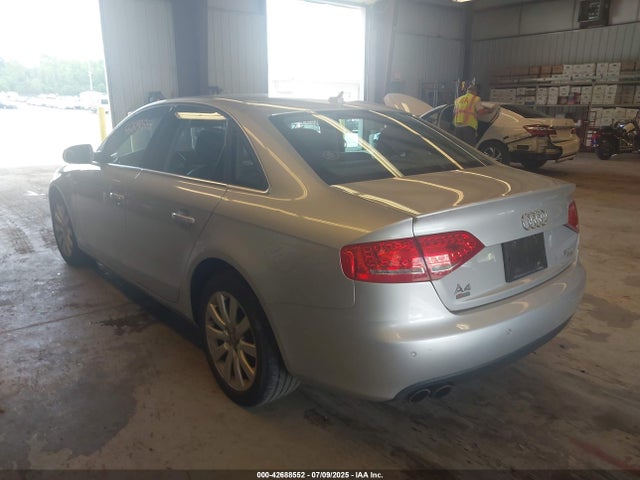 2011 AUDI A4 WAUFFAFL8BN032701 Photo 2