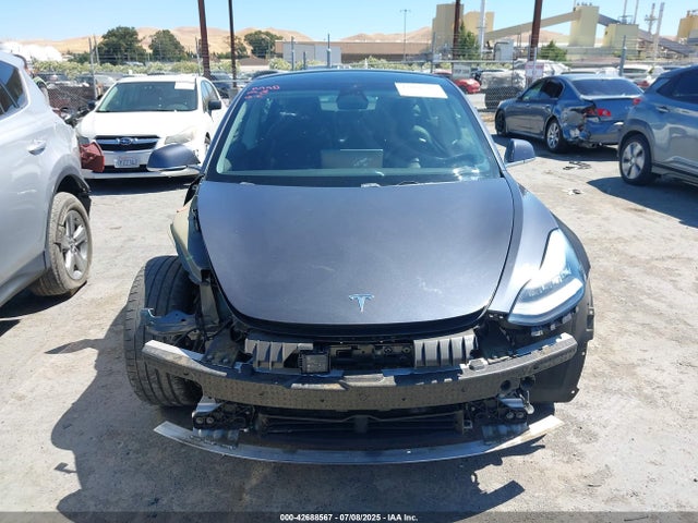 Tesla MODEL 3 2019 5YJ3E1EA4KF424727 Image 13