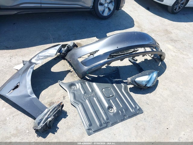Tesla MODEL 3 2019 5YJ3E1EA4KF424727 Image 12