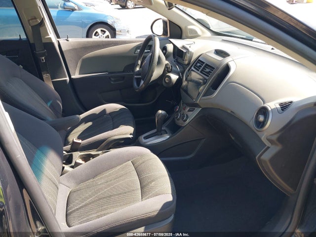 1G1JC6SG1F4129271 Chevrolet lwe