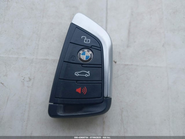 BMW 2021 2021 WBA13AR02MCG58623 Image 11