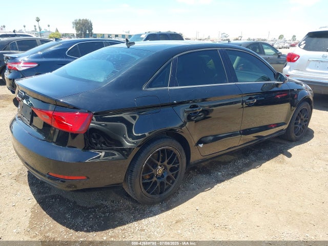 2015 AUDI A3 WAUACGFF2F1097587 Photo 3
