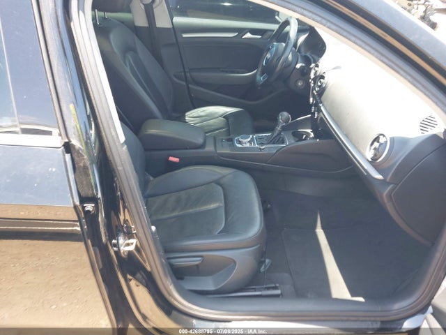 2015 AUDI A3 WAUACGFF2F1097587 Photo 4