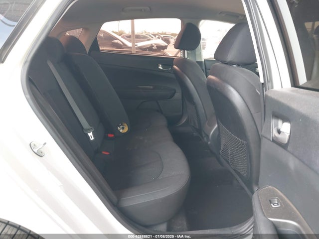 5XXGT4L38KG333812 KIA gdi