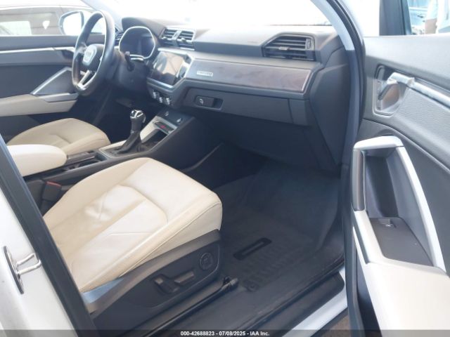 2019 AUDI Q3 WA1BECF31K1070286 Photo 4
