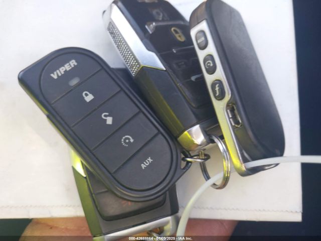 2019 RAM 1500 1C6RREBT6KN679612 Photo 10