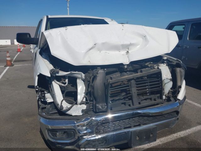 2019 RAM 1500 1C6RREBT6KN679612 Photo 5