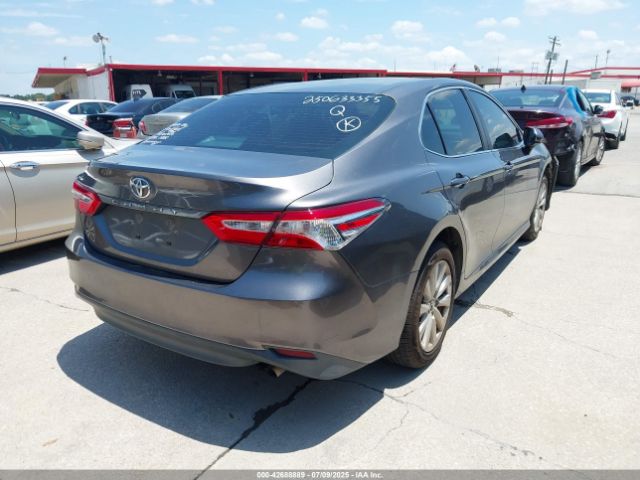 2018 TOYOTA CAMRY 4T1B11HK4JU574530 Photo 3