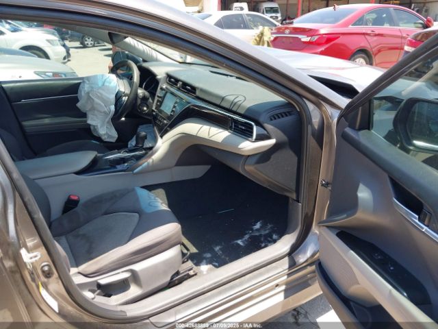 2018 TOYOTA CAMRY 4T1B11HK4JU574530 Photo 4