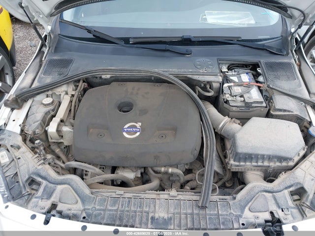 Aukcja sprzedaży 2015 Volvo S60 T5, vin: YV140MFJ1F1345575, numer aukcji: 42689025