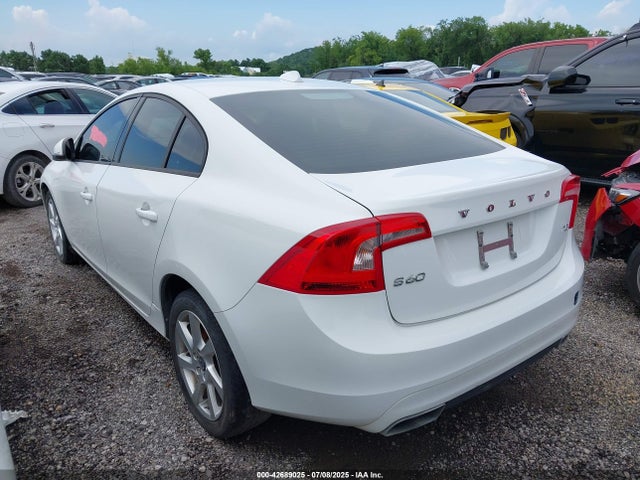 Продаж на аукціоні авто 2015 Volvo S60 T5, vin: YV140MFJ1F1345575, номер лоту: 42689025