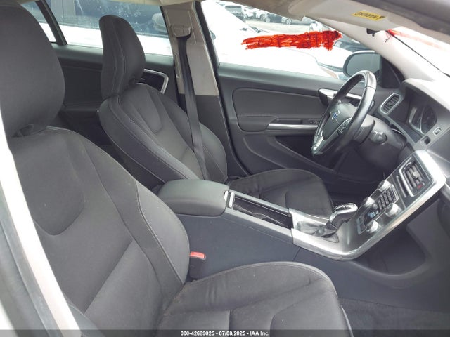 Продаж на аукціоні авто 2015 Volvo S60 T5, vin: YV140MFJ1F1345575, номер лоту: 42689025