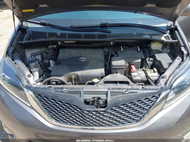 2016 TOYOTA SIENNA 5TDXK3DC7GS696605 Photo 9