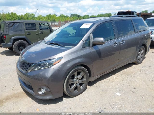 2016 TOYOTA SIENNA 5TDXK3DC7GS696605 Photo 1