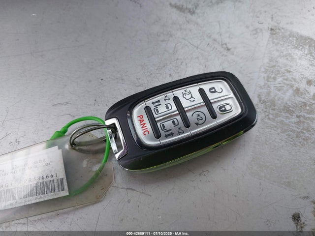 Продажа на аукционе авто 2023 Chrysler Pacifica Touring L, vin: 2C4RC1BG3PR586661, номер лота: 42689111
