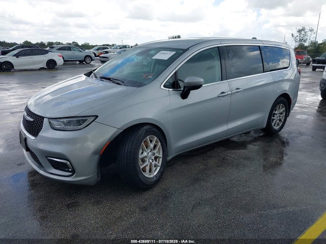 Продажа на аукционе авто 2023 Chrysler Pacifica Touring L, vin: 2C4RC1BG3PR586661, номер лота: 42689111