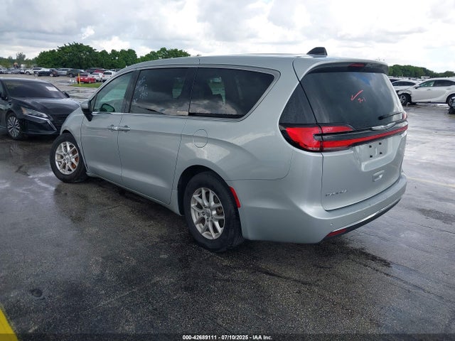 Продажа на аукционе авто 2023 Chrysler Pacifica Touring L, vin: 2C4RC1BG3PR586661, номер лота: 42689111