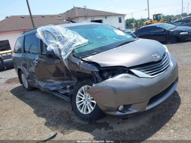 2014 TOYOTA SIENNA 5TDYK3DC8ES451829