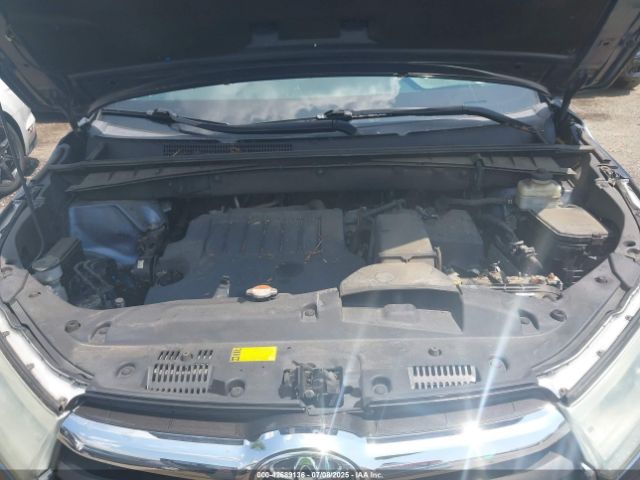 2015 TOYOTA HIGHLANDER 5TDZKRFH0FS117490 Photo 9