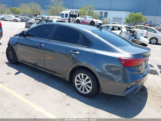 3KPF24AD8RE725721 KIA mpi nu