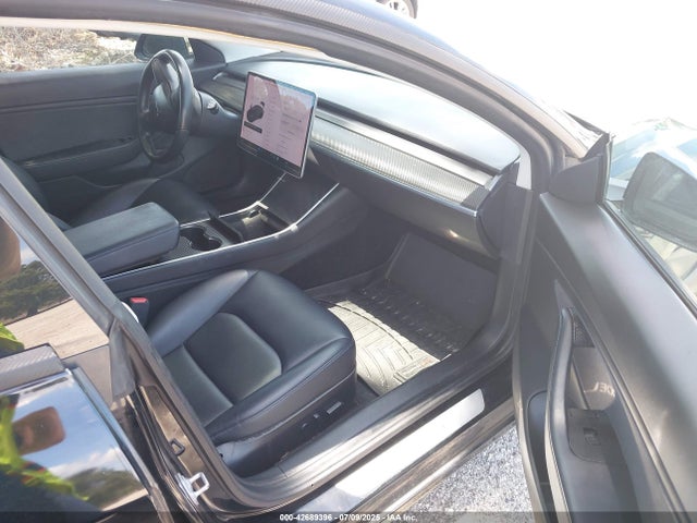 2018 TESLA MODEL 3 5YJ3E1EA9JF172021 Photo 4