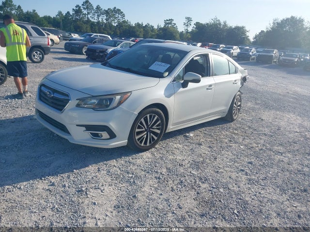 Subaru u5 2019 4S3BNAF63K3038674 Image 2