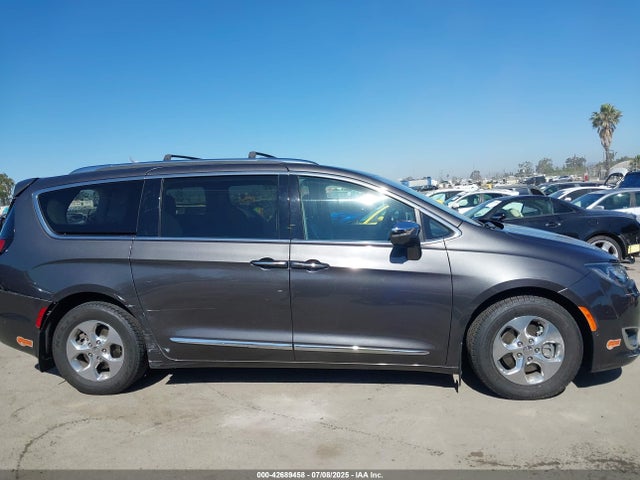 2C4RC1N77JR230233 Chrysler 2018