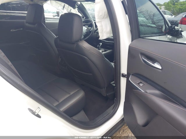 2023 CADILLAC XT4 1GYFZFR49PF193839 Photo 7
