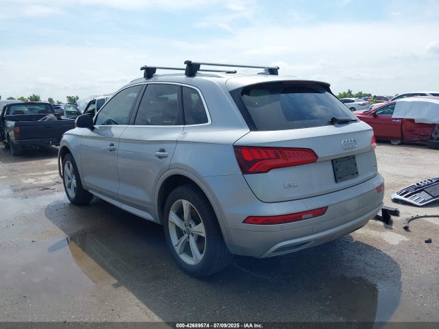 2020 AUDI Q5 WA1ANAFY3L2082544 Photo 2