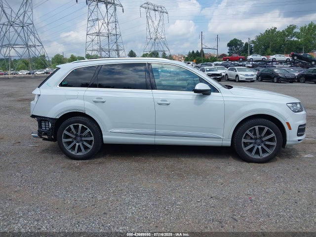 WA1VAAF71HD010516 Audi 2017