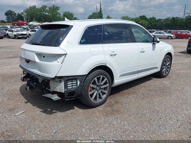 WA1VAAF71HD010516 Audi 2017