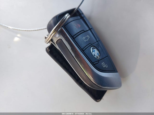 WBXHU7C3XJ5L07088 BMW X1