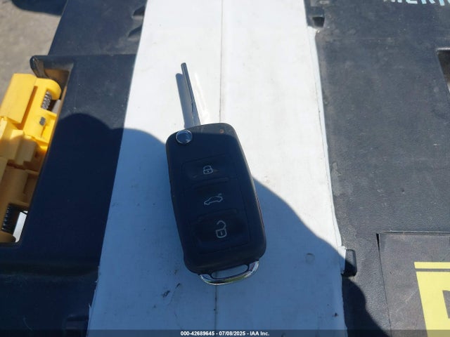 3VWD17AJXFM283699 Volkswagen 2015