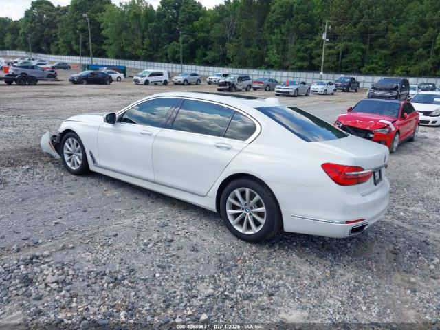 2018 BMW 740I WBA7E2C51JG742464 Photo 2