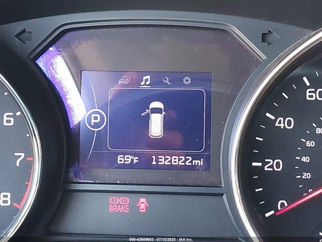 KNDMB5C15H6243616 KIA 2017